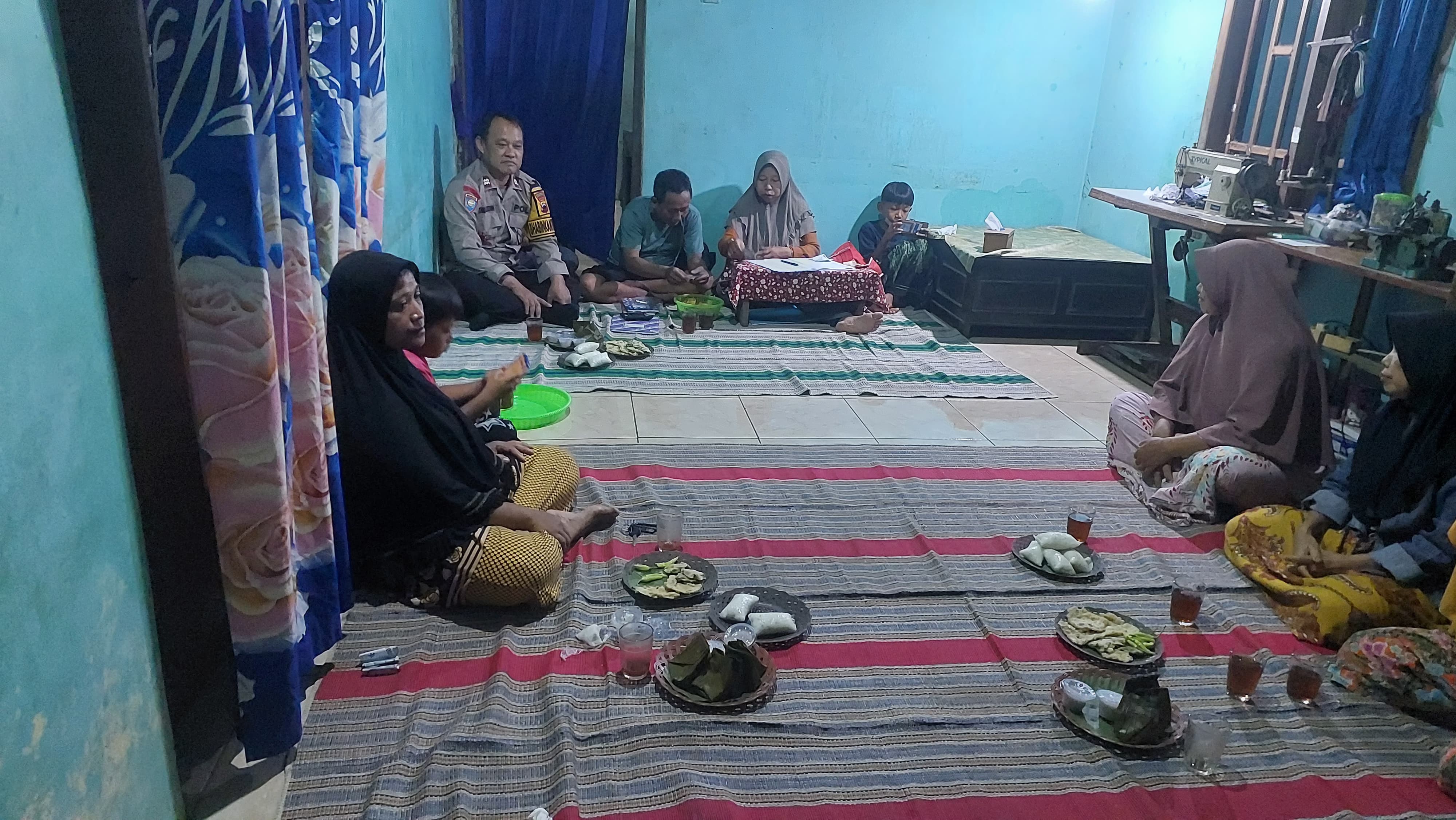Lewat Selapanan, Polsek Purwojati Polresta Banyumas Ajak Warga Tingkatkan Kewaspadaan