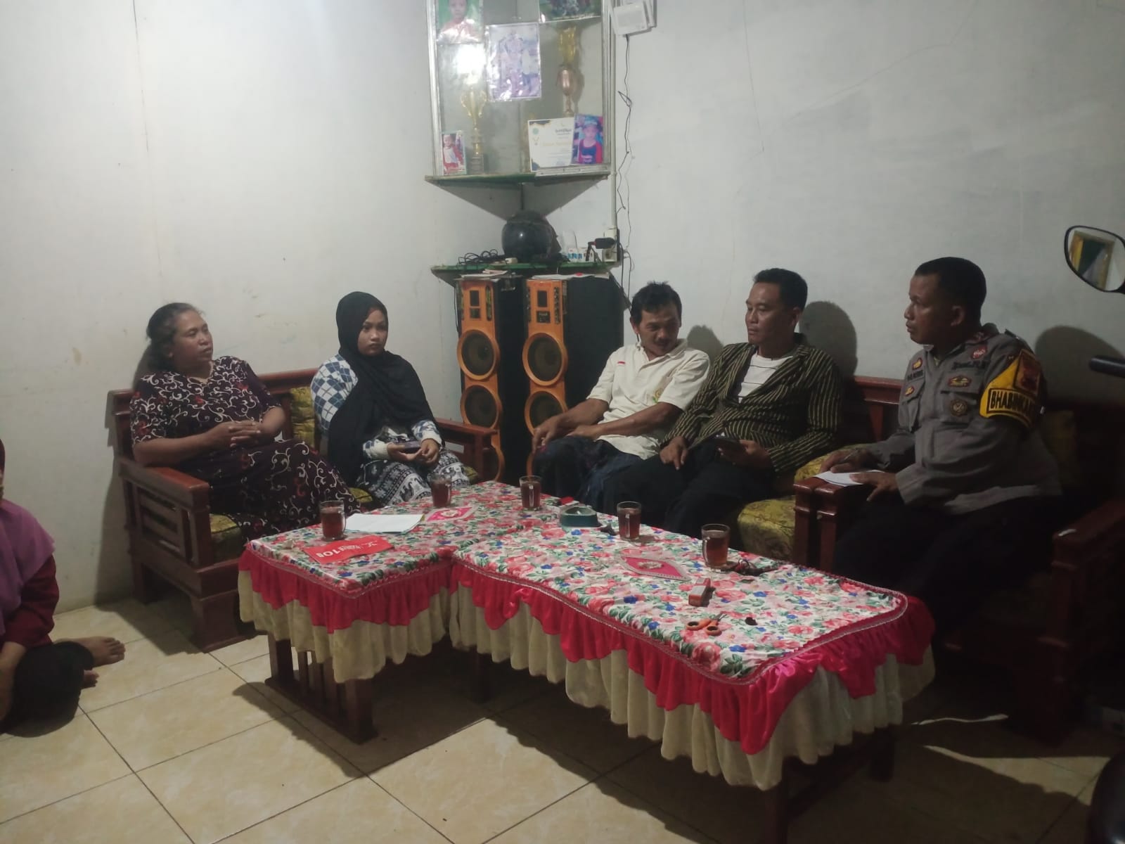 Perkuat Sinergi Polisi dan Warga, Bhabinkamtibmas Polsek Kebasen Polresta Banyumas Sambangi Tokoh Masyarakat