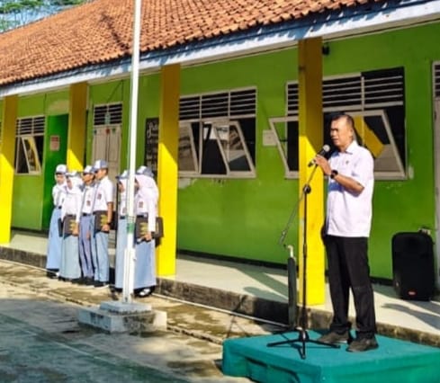 Bentengi Generasi Muda Dari Bahaya Narkoba, Satresnarkoba Polresta Banyumas Gelar Penyuluhan P4GN Di SMK NU 2 Karanglewas